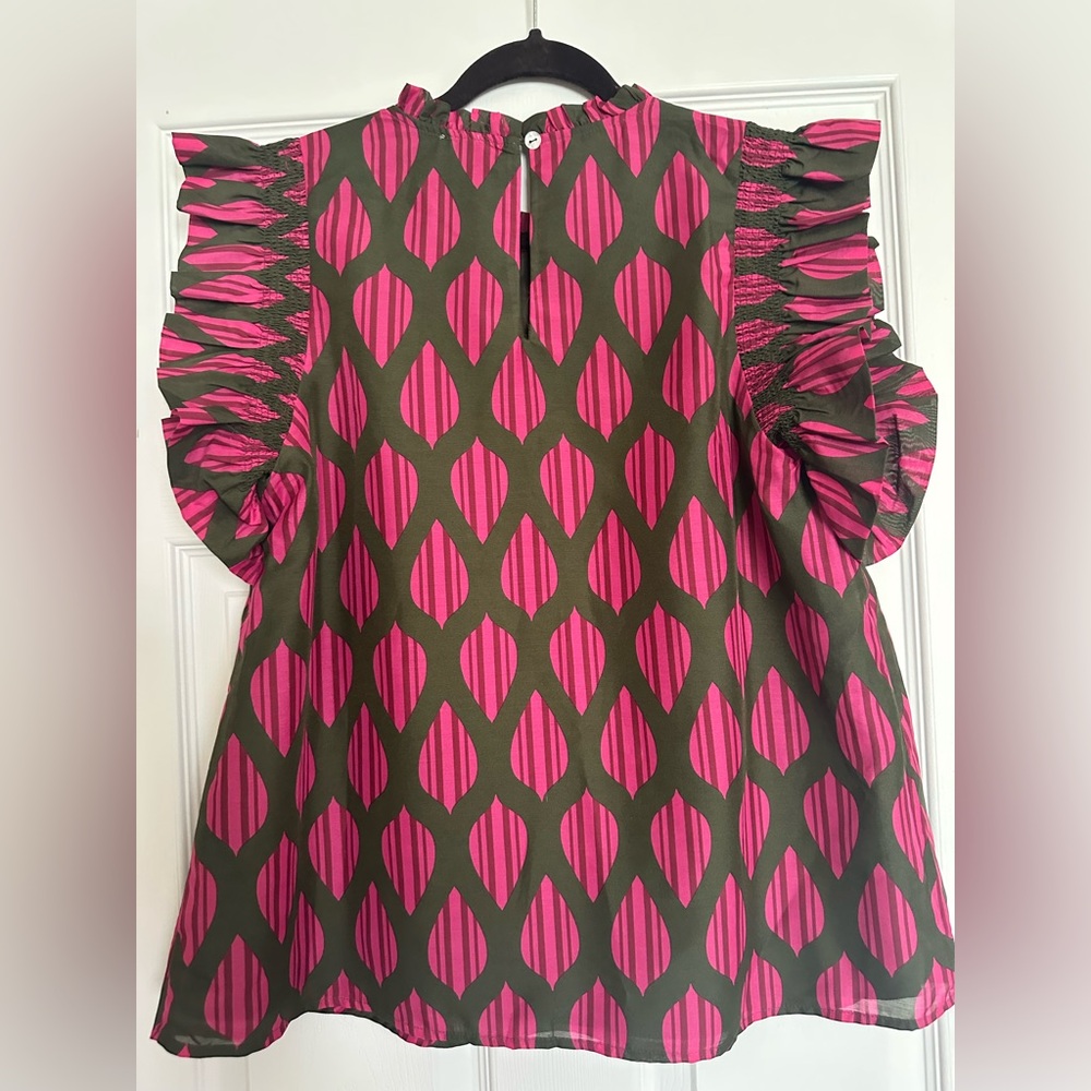 J. Marie Pink and Green Patterned Blouse size M - Picture 5 of 6